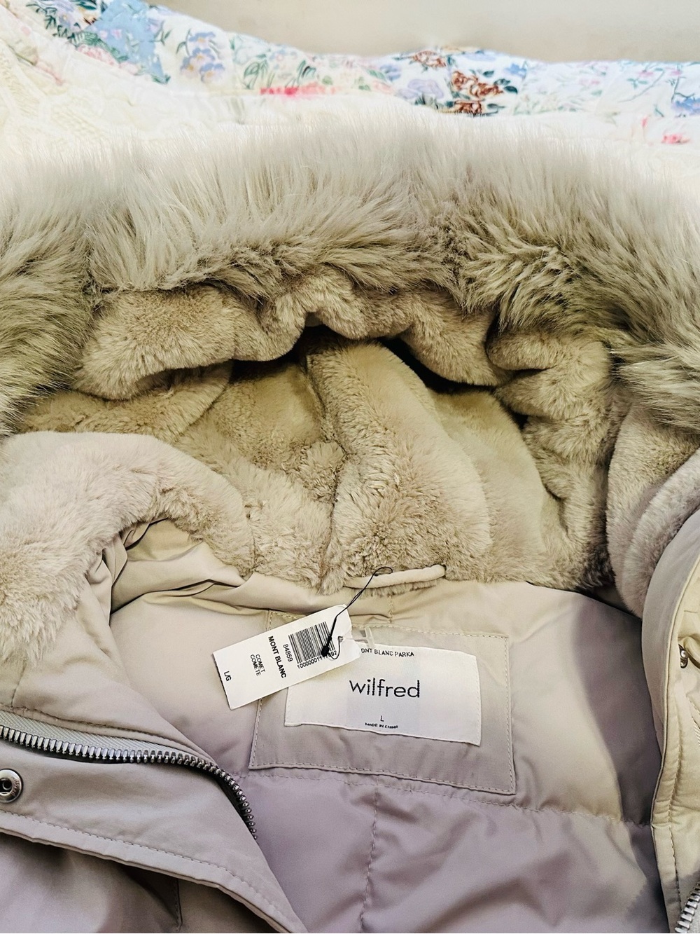 Wilfred Aritzia Mont Down Filled Winter Insulated Blanc Parka Jacket Comet L - Picture 16 of 16
